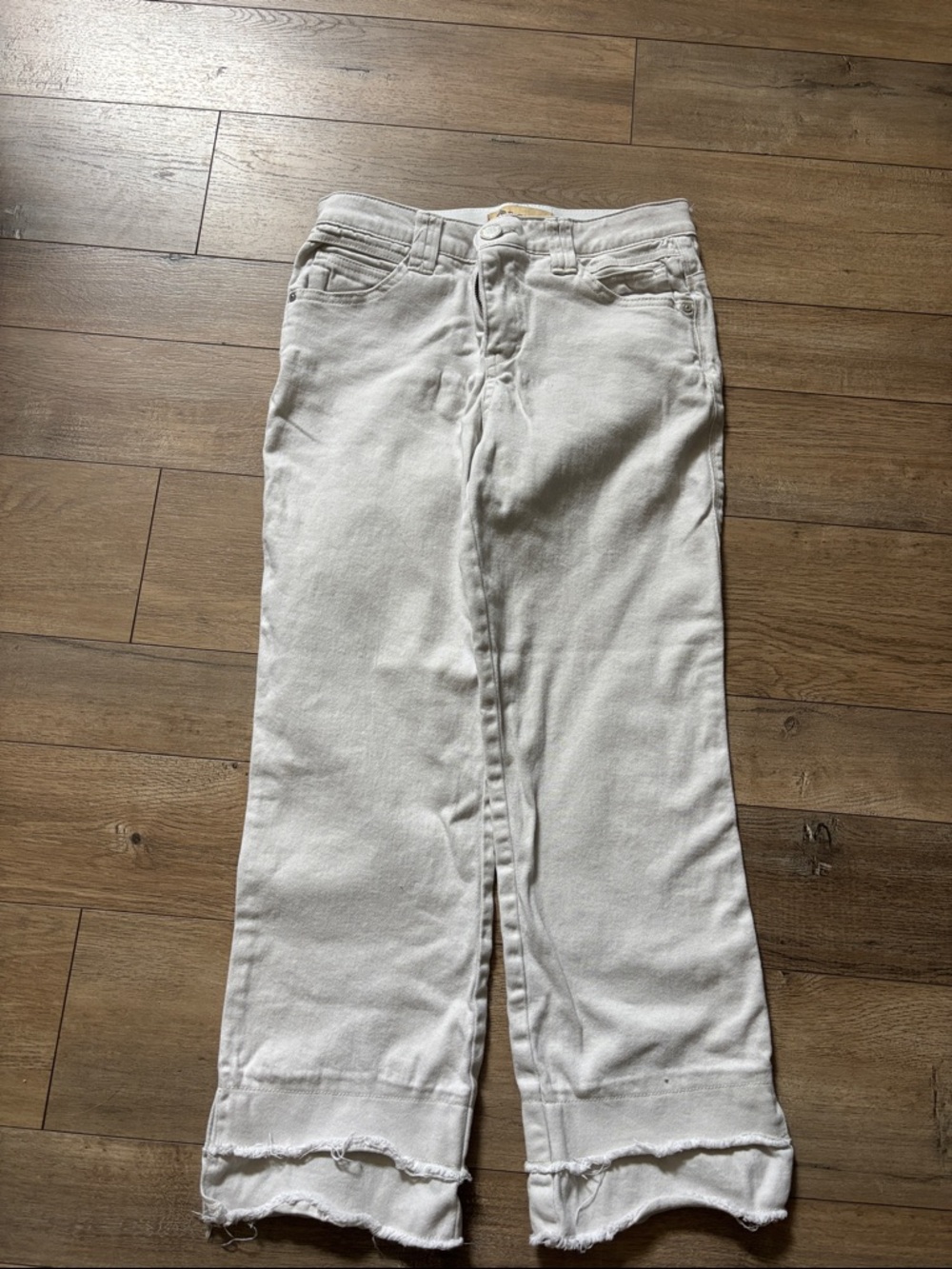 Democracy Straight Leg Jeans in Rich Cream Ab Technology Solution